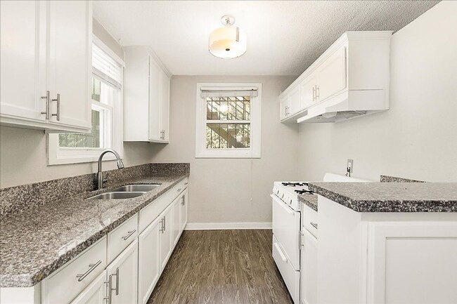 Photo - 10223 S Crenshaw Blvd Unit 03