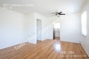 Photo - 2071 Emerald St