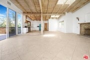 Photo - 960 N Tigertail Rd House
