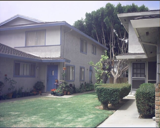 Building Photo - Marina Village Penthouse Condominium Home