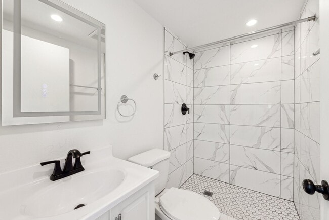 Photo - 3437 S Catalina St