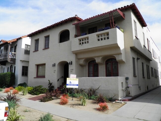 Photo - 336 N Ogden Dr Unit 336 Lower  Right