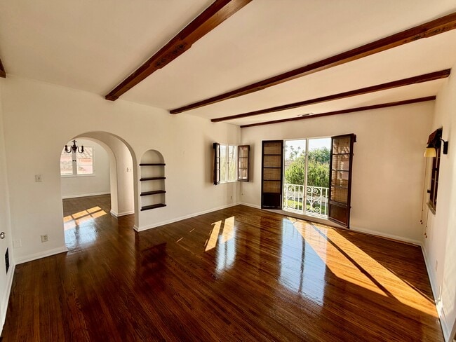 Building Photo - 1711 Idaho Ave Unit 1711 Idaho