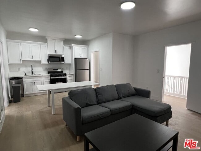 Photo - 2101 Bonsallo Ave Unit D