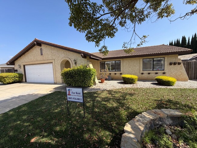Building Photo - 818 Harrison Dr