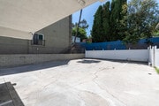 Parking - The Stanley Off Sunset Apartments