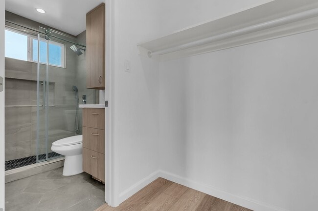 Photo - 1155 W Exposition Blvd Unit B