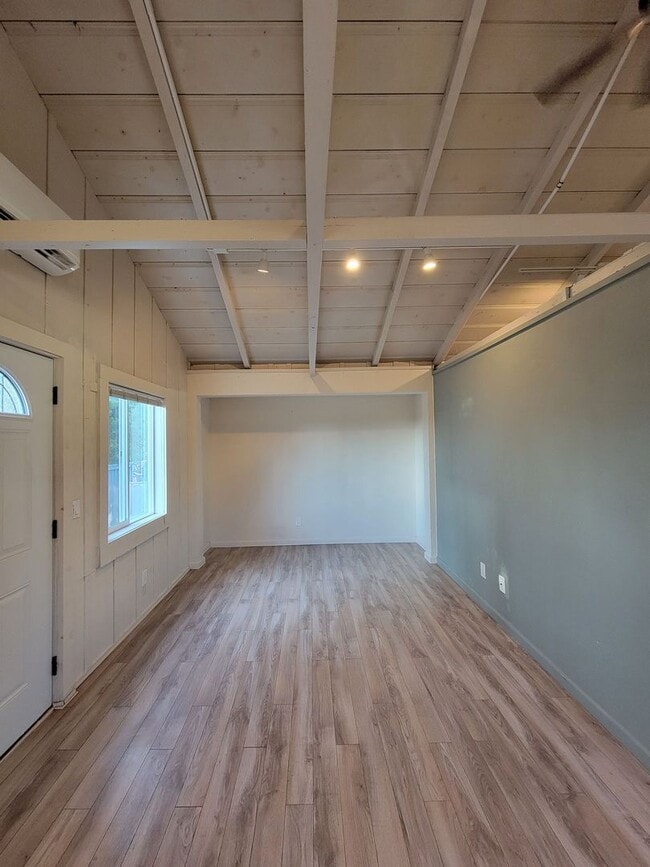 Photo - 553-557 Silver Strand Blvd. Unit 557