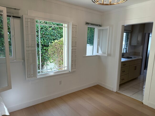 Photo - 8730 Rosewood Ave Unit 8728