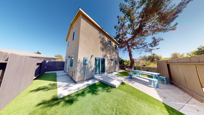 4 bed house on Adobe! - 4 bed house on Adobe!