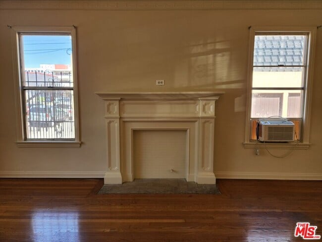 Photo - 3326 5th St Unit 1