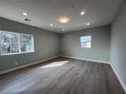 Photo - 3858 Delta St