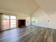 Photo - Updated 4 Bedroom, 2 Bath Villa Portofino ... House
