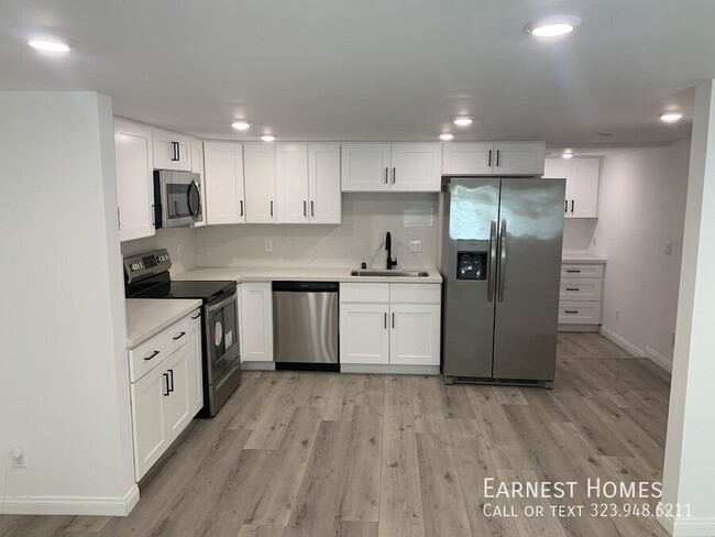 1305 1/4 Waterloo Street- - 1305 1/4 Waterloo Street- Apartment