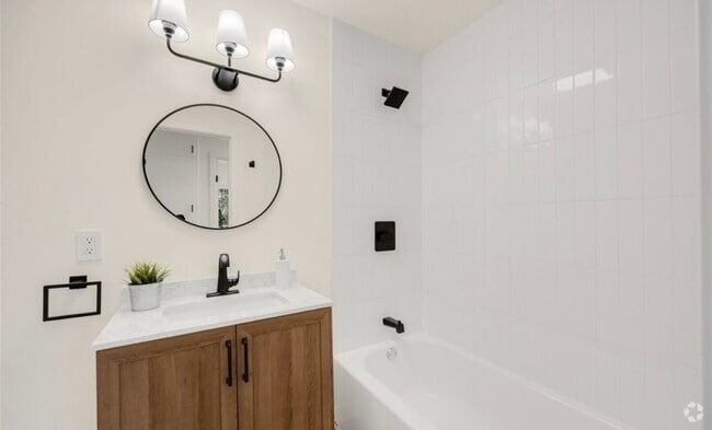 Building Photo - 15788 Cobalt St Rental