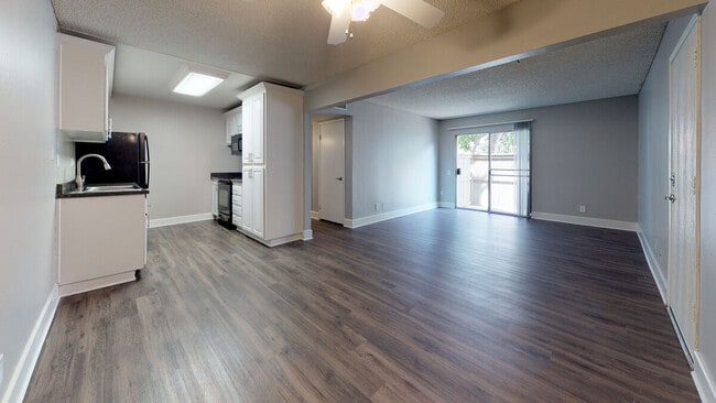 Photo - Mountain View (San Dimas)