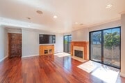 Photo - Cozy Condo in Manhattan Beach!