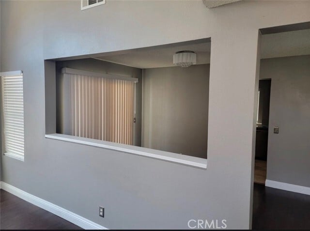 Photo - 7598 Honeysuckle St