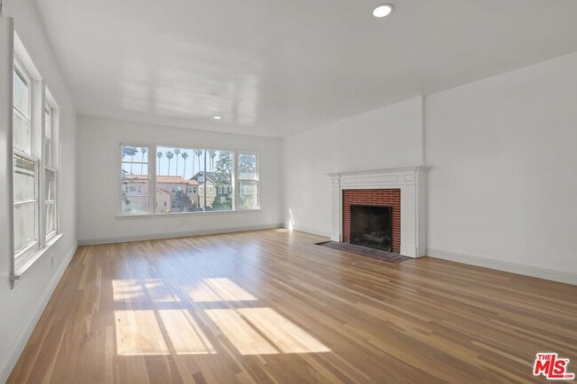 Photo - 4411 Victoria Park Dr