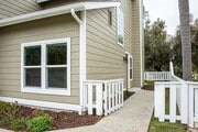 Photo - 1880 Palisades Dr House