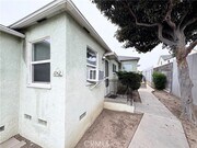 Photo - 1042 W 7th St