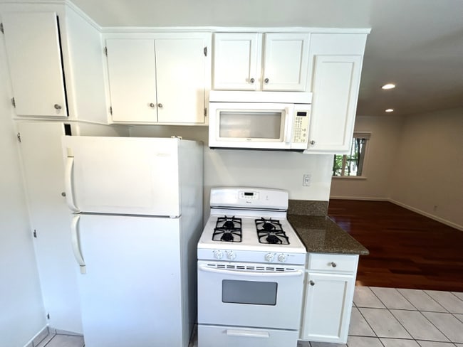 Photo - 4021 S Centinela Ave Unit 4021