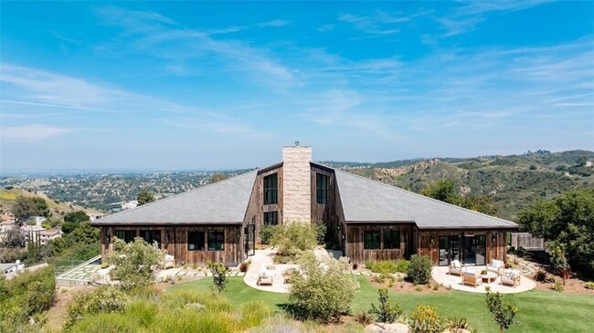 Photo - 3121 Old Topanga Canyon Rd