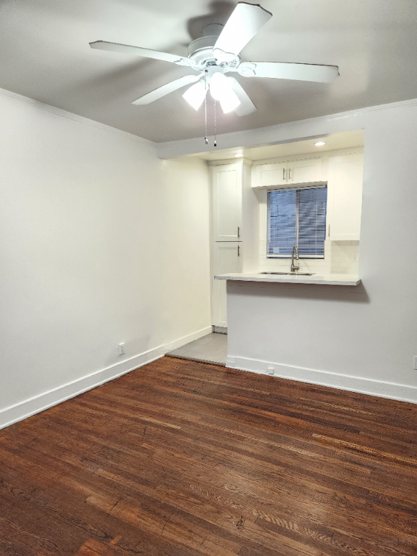 Photo - 1286 S Plymouth Blvd Apartment Unit 1292