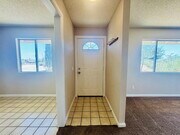 Photo - Charming 3-Bedroom with 2 Full Baths on th... Apartment