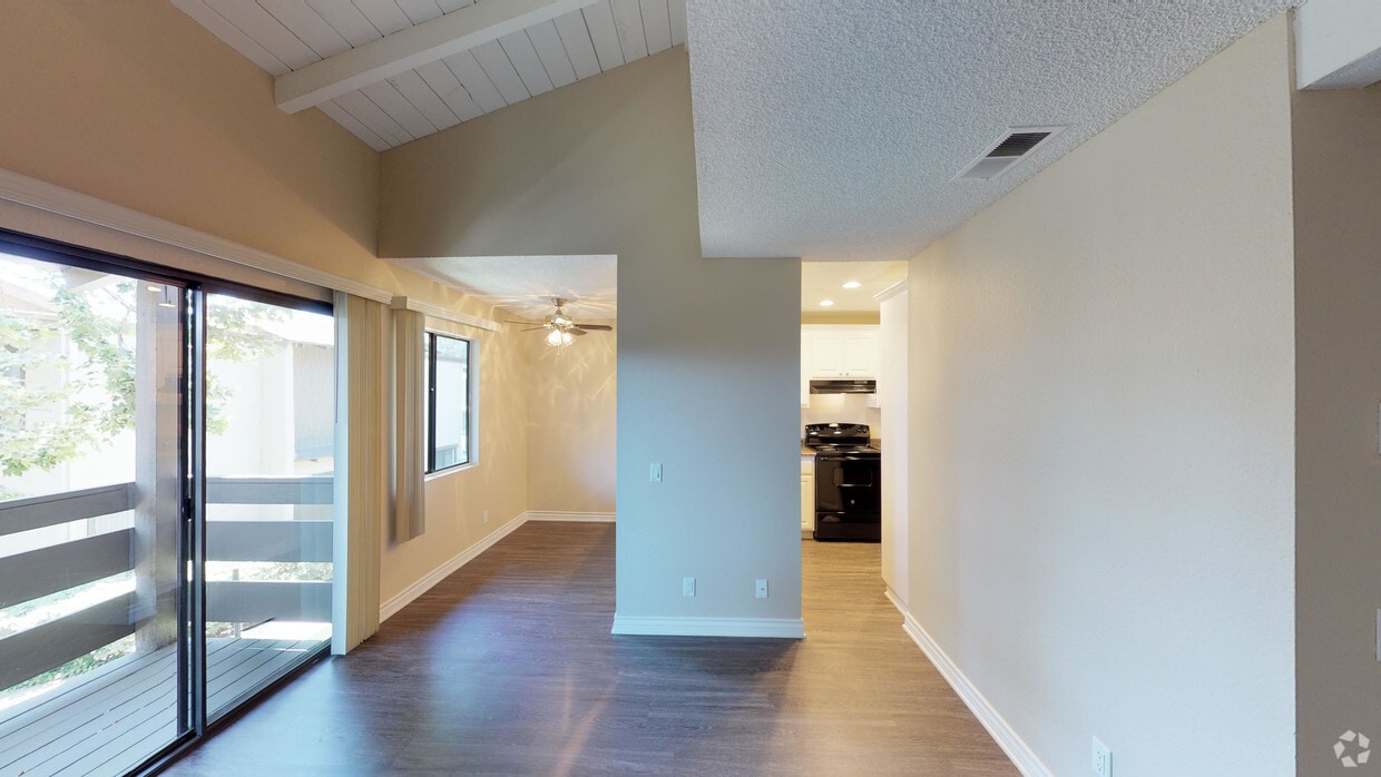 3D Tour - Raintree Apartment Homes