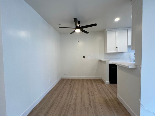 Photo - 3317 Keystone Av Unit 2