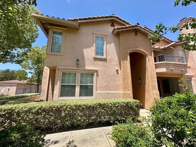 Building Photo - Dream Designer Home in the Beautiful Vista... Unit 274