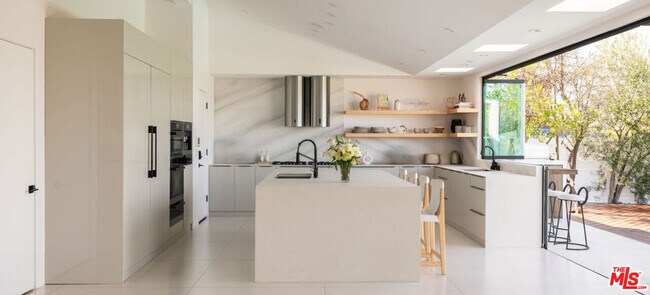 Photo - 3382 Scadlock Ln