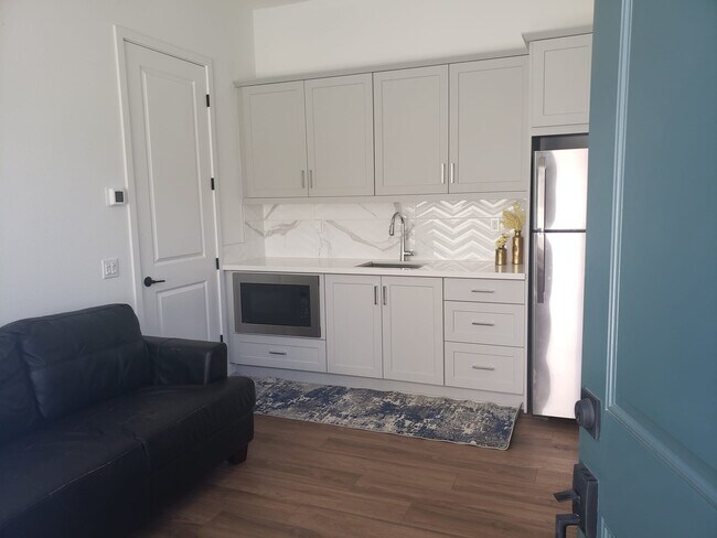 Photo - 586 Gateway Ln Unit 1