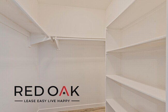 Photo - 519 Westmoreland Ave Unit 204