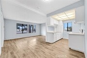 Photo - 1735 E Washington St Unit B28