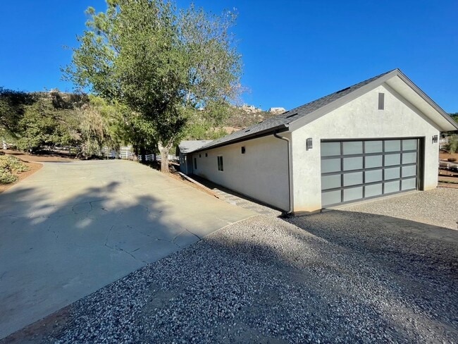 Building Photo - Gorgeous Home In Blossom Valley Home with ...