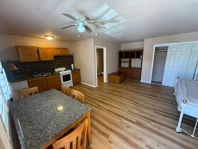 Building Photo - 29500 Landau Blvd Unit D