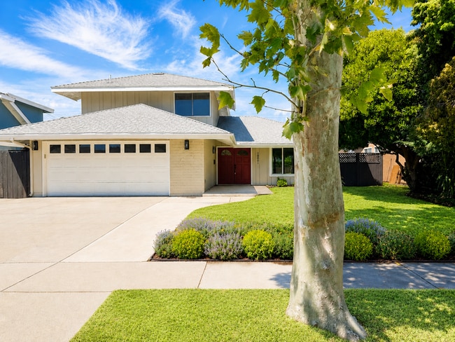 Building Photo - Coming Soon | 4-Bedroom Pool Home with Downstairs Bed & Bath – Centrally Located in Canyon