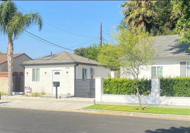 Building Photo - 7436 Ruffner Ave Unit ADU