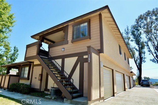 Building Photo - 21696 Laurelrim Dr Unit B