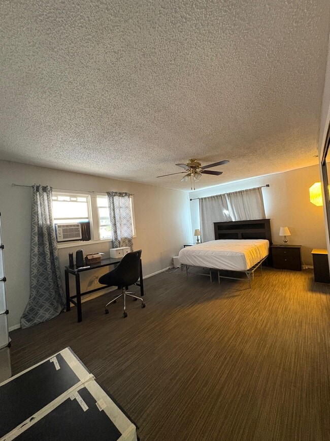 Photo - 3428 S Budlong Ave