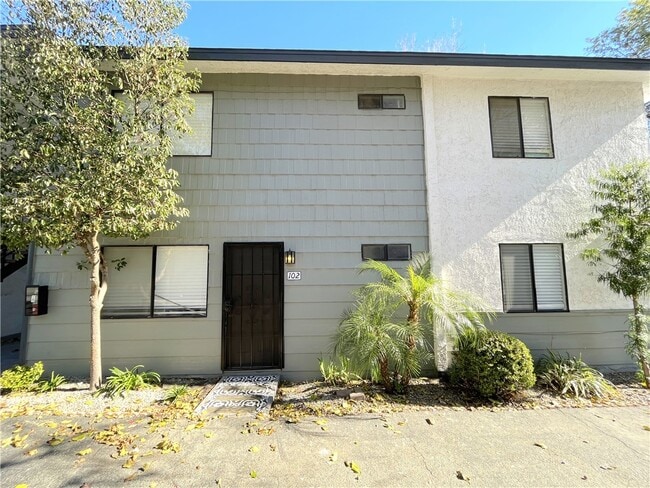 Building Photo - 3911 W Ramsey St Unit 102 Rental
