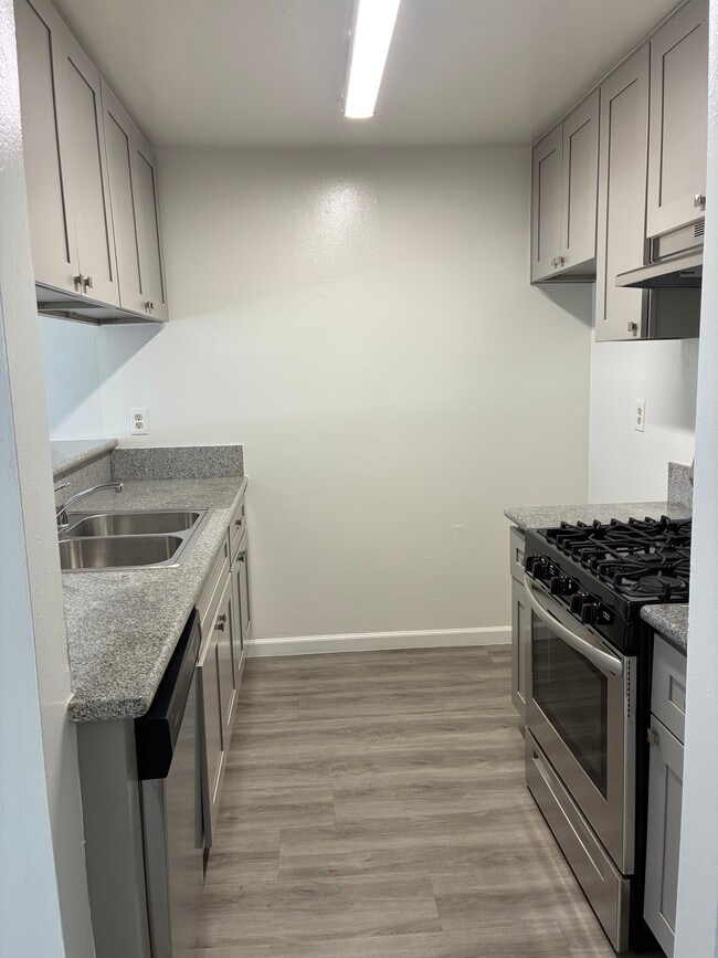 Photo - 6138 Afton Pl Unit 9