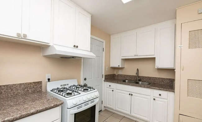 Photo - City Heights! RENOVATED 2-Bed, 1-Bath with
IN UNIT W/D