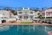 Photo - 605 Palisades Beach Rd