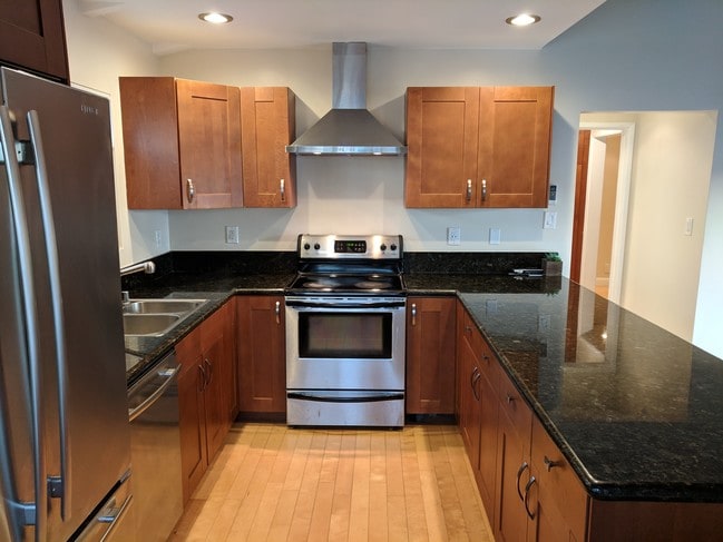 Photo - 141 Corona Ave Unit 3