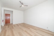 Studio - 300SF - Living Room - 919 S. Manhattan Pl