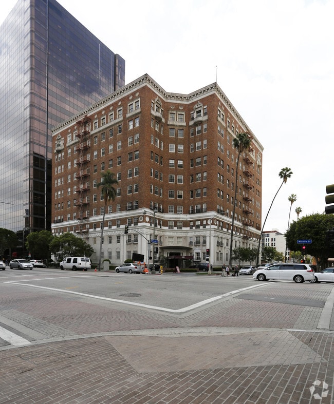 Building Photo - The Talmadge