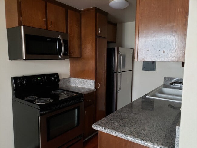 Photo - 1644 Colby Ave